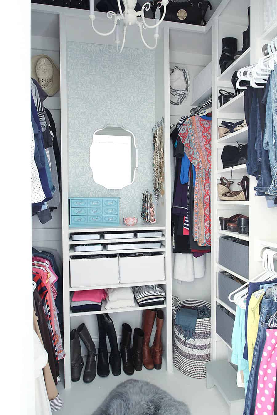 12 Helpful Hints to Create a Small Dressing Room - YouTube