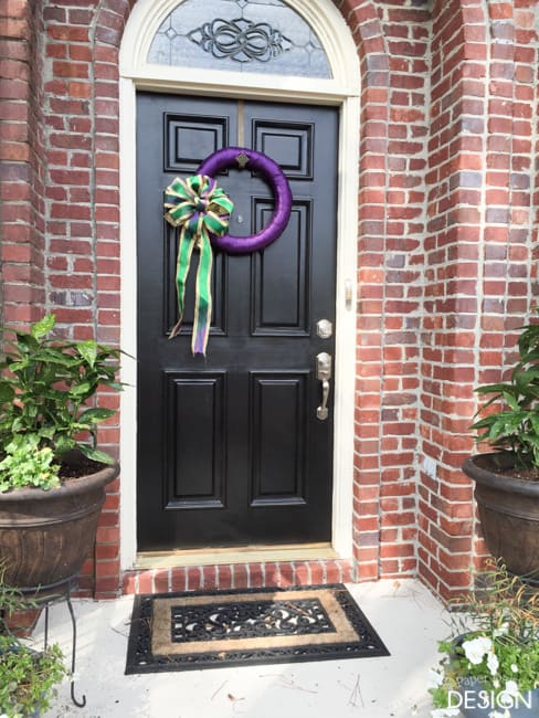 Happy Mardi Gras! Decorate with easy to make crafts - Deeply Southern Home