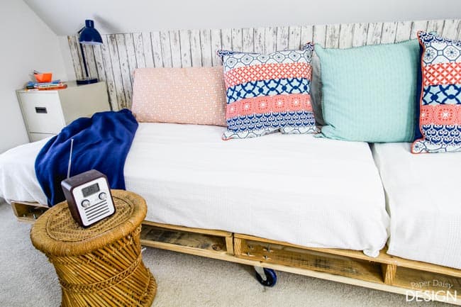 DIY Palette Day Beds in the Loft