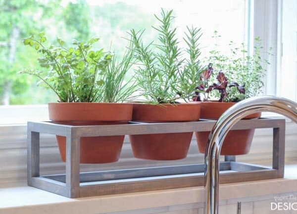 Windowsill planter