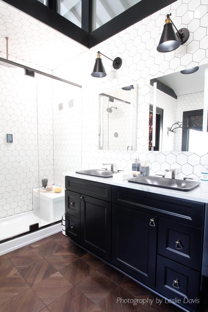 29 Black Bathrooms for an Ultra Chic Oasis