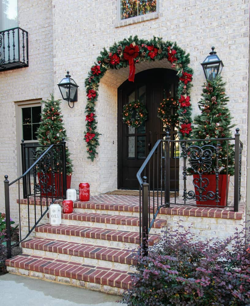 Holiday Tree Planter and Bringing Christmas to the Front Porch