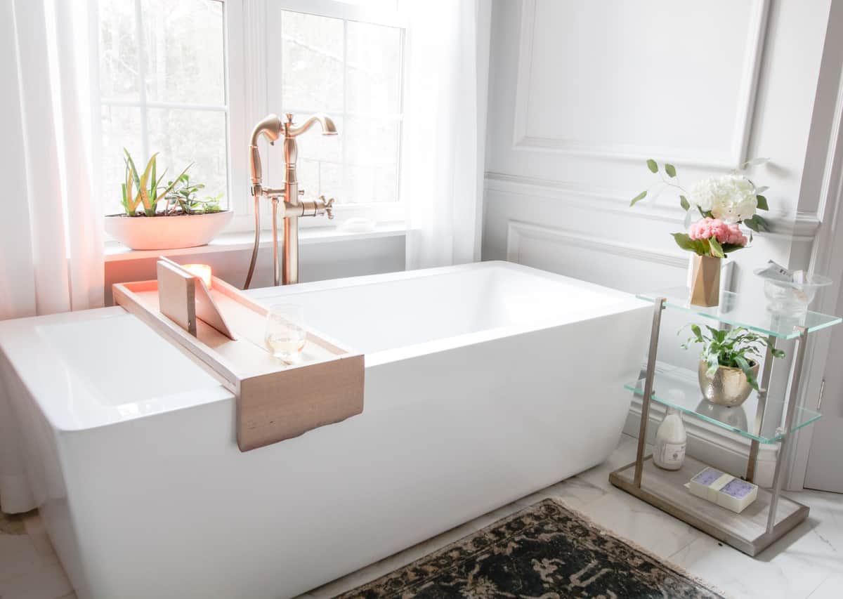 DIY Bathtub Tray with Reclaimed Wood - Deeply Southern Home