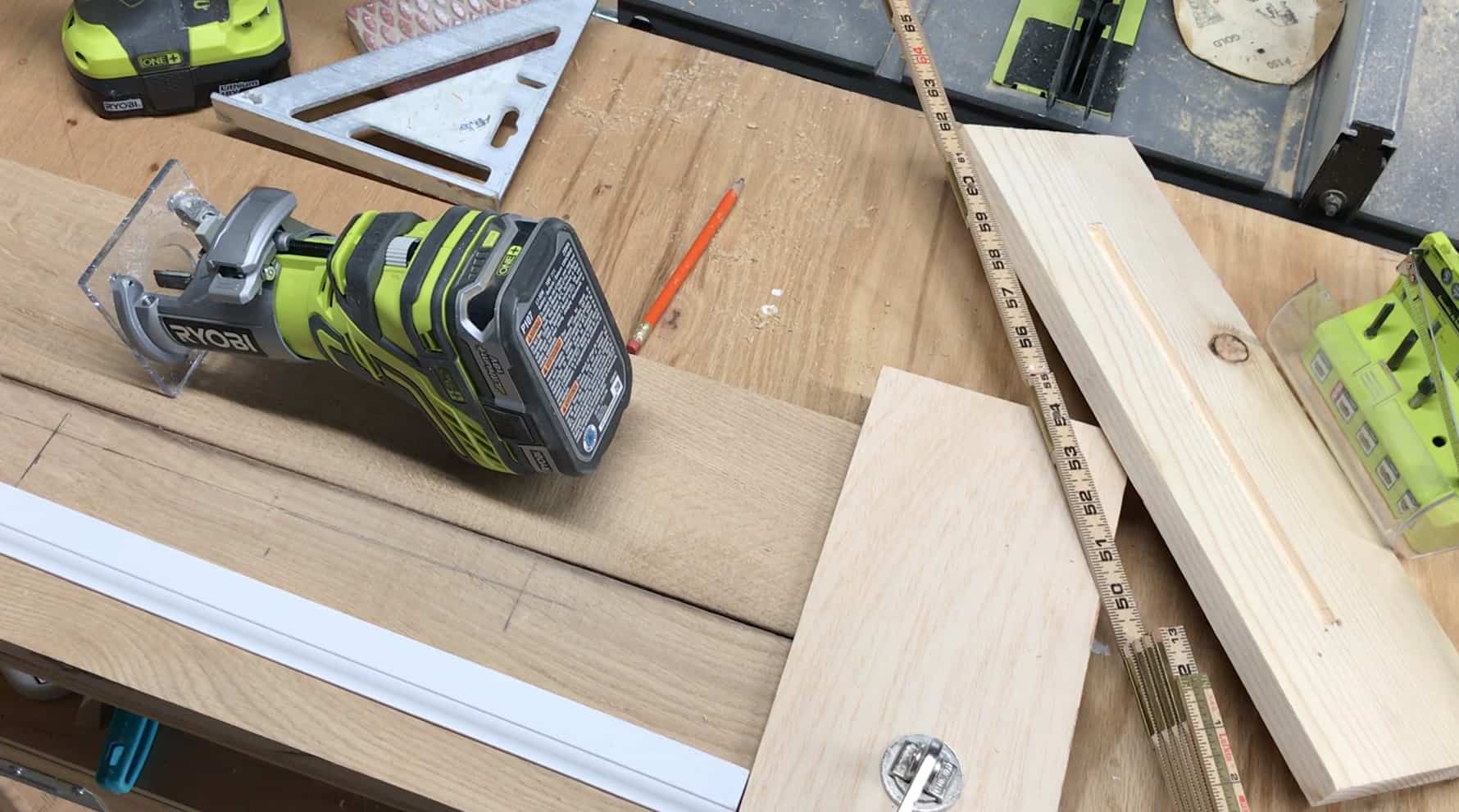 DIY Bathtub Tray with Reclaimed Wood - Deeply Southern Home