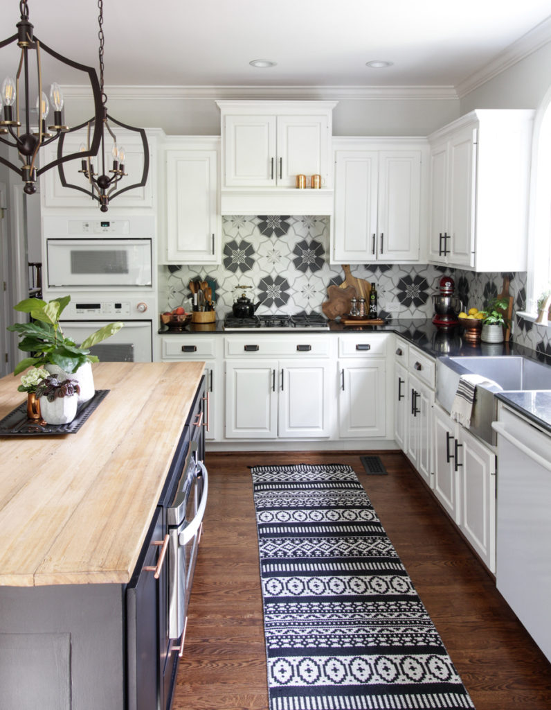 Simple Kitchen Refresh & 3 Summer Vignettes for the Kitchen - Deeply ...