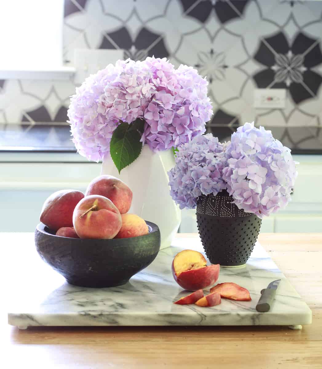 Pretty Summer Kitchen Decor Ideas - Clean and Scentsible