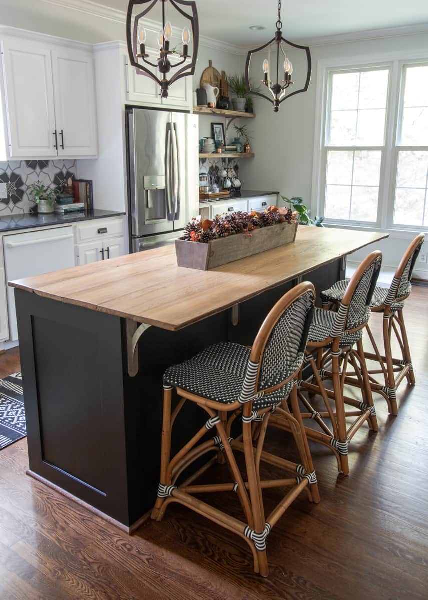 Easy fall centerpiece on a kitchen island