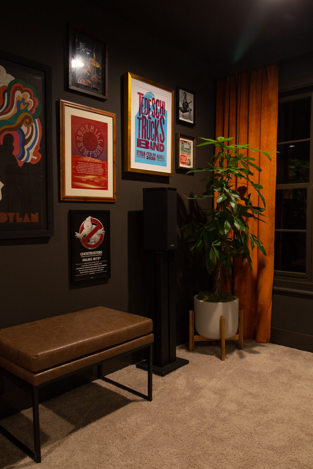 Listening Room Reveal for the One Room Challenge